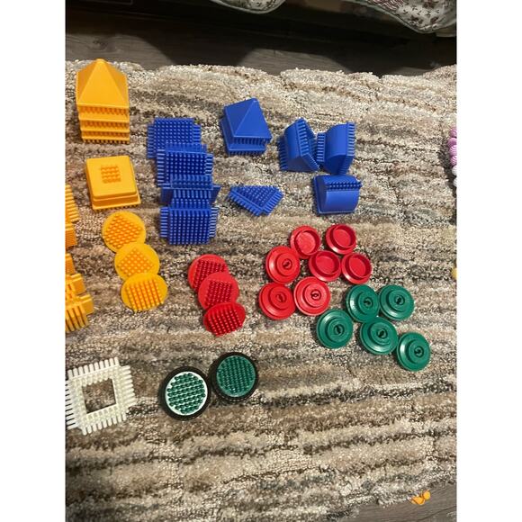 Bristle Blocks Building Assorted LOT 100 Pieces Loose Stem Toys Replacement - Picture 5 of 5